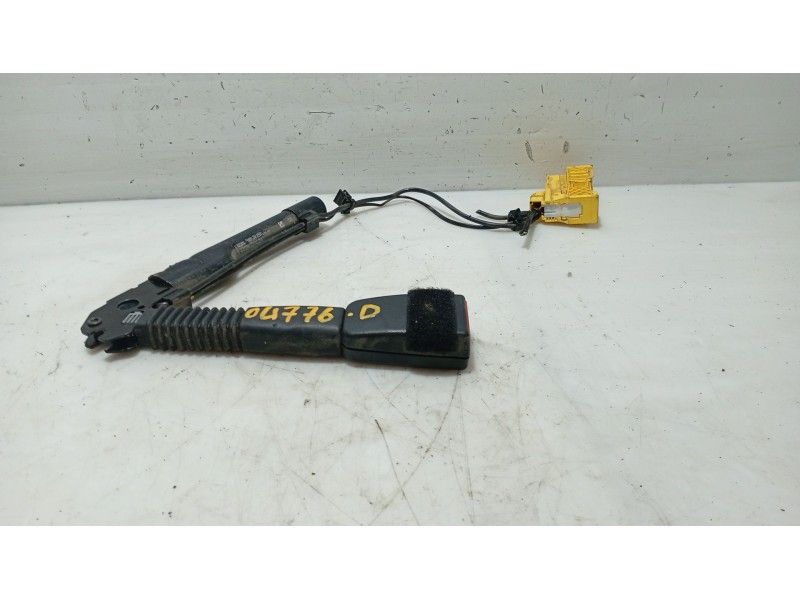 Recambio de anclaje cinturon delantero derecho para bmw 1 (f20) 116 d referencia OEM IAM   