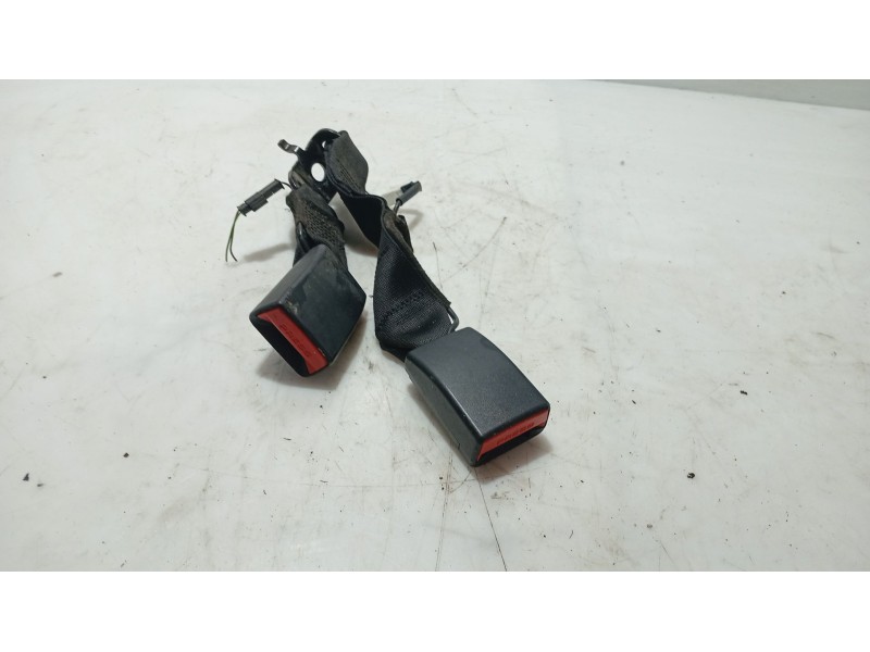 Recambio de anclaje cinturon trasero central para bmw 1 (f20) 116 d referencia OEM IAM   