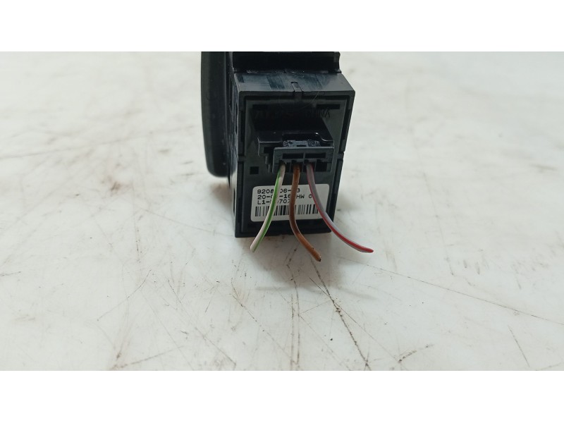 Recambio de mando elevalunas trasero izquierdo para bmw 1 (f20) 116 d referencia OEM IAM   