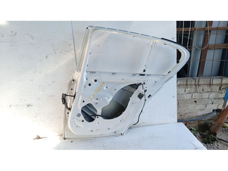 Recambio de puerta trasera derecha para bmw 1 (f20) 116 d referencia OEM IAM 41 52 7 284 516 41527284516 