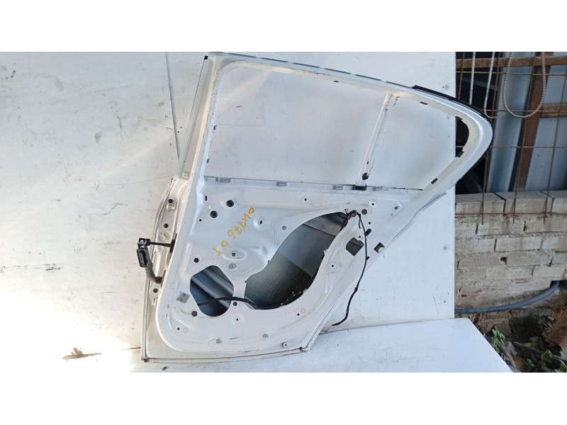 Recambio de puerta trasera derecha para bmw 1 (f20) 116 d referencia OEM IAM 41 52 7 284 516 41527284516 