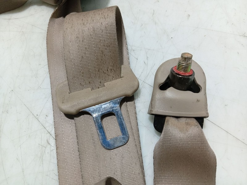 Recambio de cinturon seguridad 3 fila derecho para kia carnival ii (gq) 2.9 crdi referencia OEM IAM   