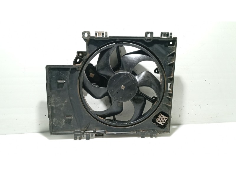 Recambio de electroventilador para nissan micra iii (k12) 1.2 16v referencia OEM IAM   