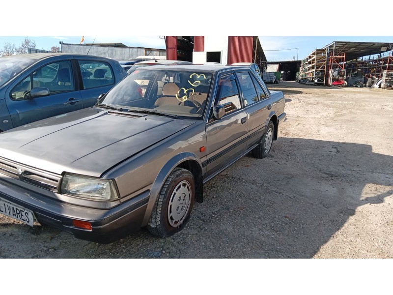 nissan bluebird (t72 , t12, u12) del año 1989