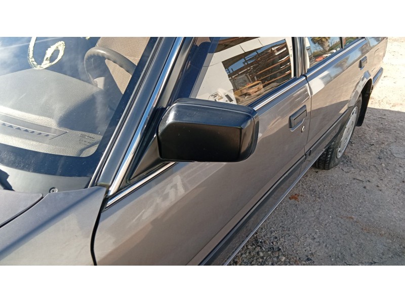 nissan bluebird (t72 , t12, u12) del año 1989