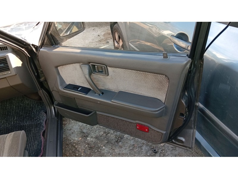 nissan bluebird (t72 , t12, u12) del año 1989