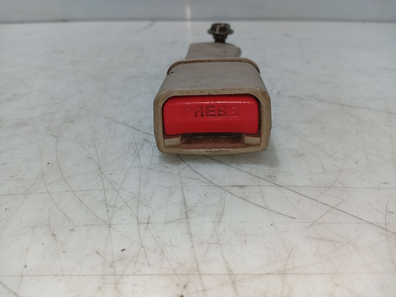 Recambio de anclaje cinturon trasero derecho para kia carnival ii (gq) 2.9 crdi referencia OEM IAM   