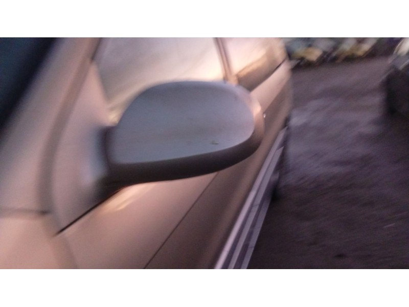 kia carnival ii (gq) del año 2004