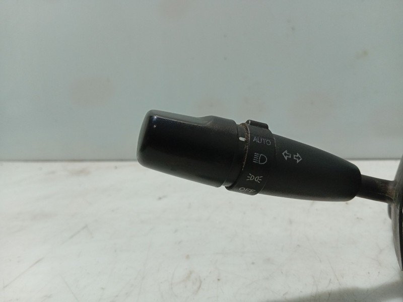 Recambio de mando volante para kia carnival ii (gq) 2.9 crdi referencia OEM IAM   