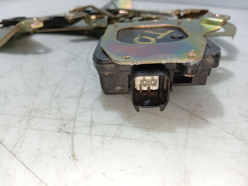 Recambio de cerradura puerta trasera derecha para kia carnival ii (gq) 2.9 crdi referencia OEM IAM   