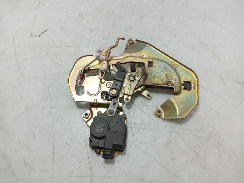 Recambio de cerradura puerta trasera derecha para kia carnival ii (gq) 2.9 crdi referencia OEM IAM   