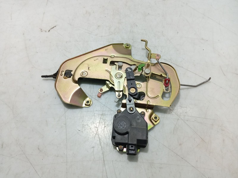 Recambio de cerradura puerta trasera izquierda para kia carnival ii (gq) 2.9 crdi referencia OEM IAM   