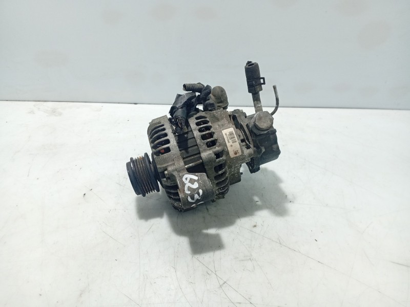 Recambio de alternador para kia carnival ii (gq) 2.9 crdi referencia OEM IAM 373004X003  