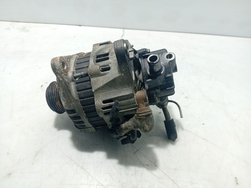 Recambio de alternador para kia carnival ii (gq) 2.9 crdi referencia OEM IAM 373004X003  