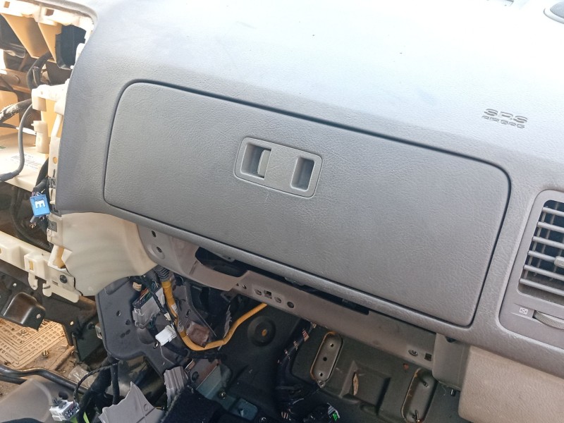 Recambio de guantera para kia carnival ii (gq) 2.9 crdi referencia OEM IAM   