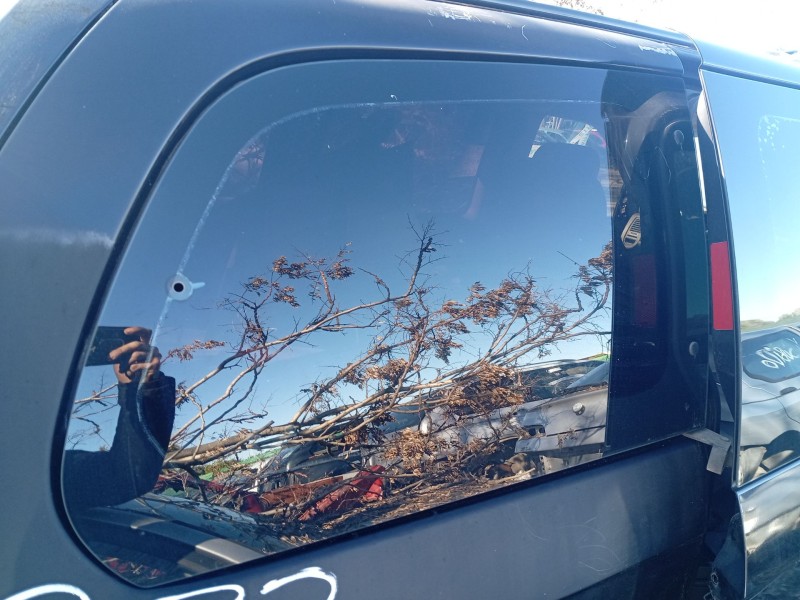 Recambio de luna trasera derecha para kia carnival ii (gq) 2.9 crdi referencia OEM IAM 0K55372510F  