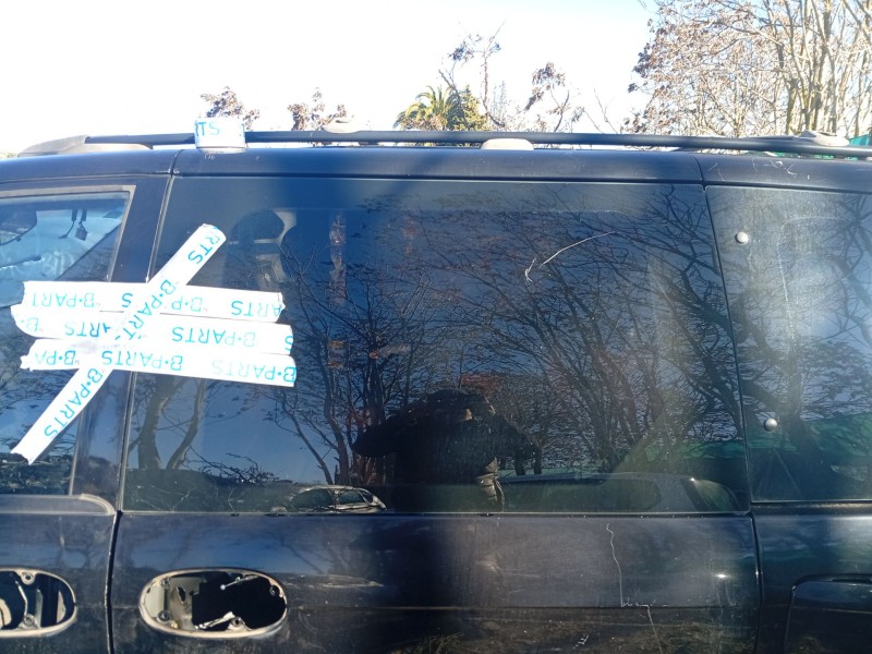 Recambio de luna trasera izquierda para kia carnival ii (gq) 2.9 crdi referencia OEM IAM   