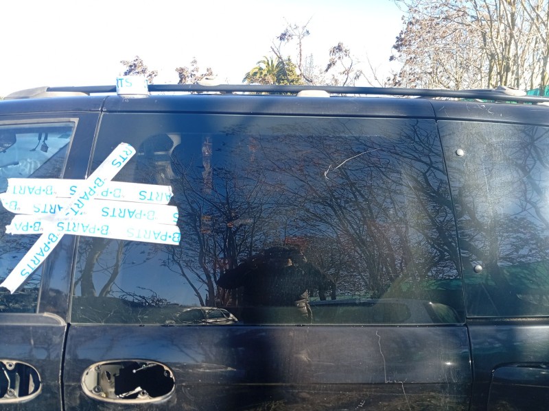 Recambio de luna trasera izquierda para kia carnival ii (gq) 2.9 crdi referencia OEM IAM   