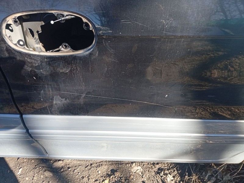 Recambio de puerta trasera izquierda para kia carnival ii (gq) 2.9 crdi referencia OEM IAM   