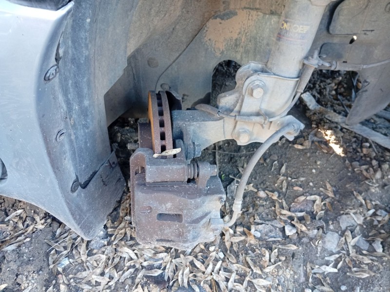 Recambio de mangueta delantera derecha para kia carnival ii (gq) 2.9 crdi referencia OEM IAM 0K55333021A  