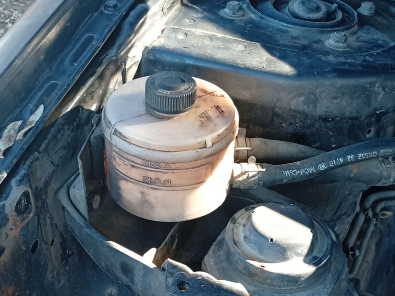 Recambio de deposito liquido direccion para kia carnival ii (gq) 2.9 crdi referencia OEM IAM   