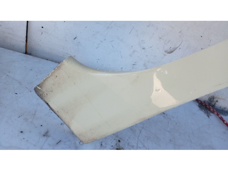 Recambio de aleta delantera derecha para nissan micra iii (k12) 1.4 16v referencia OEM IAM 63100AX630  