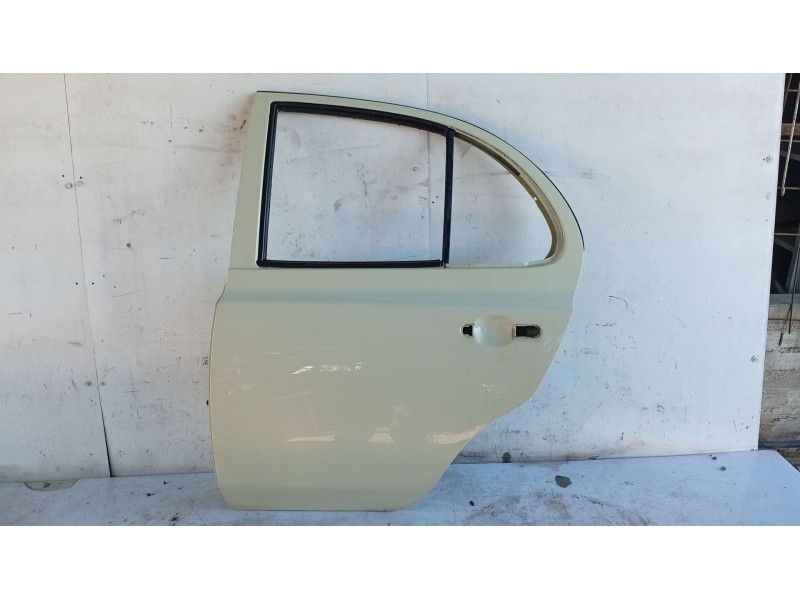 Recambio de puerta trasera izquierda para nissan micra iii (k12) 1.4 16v referencia OEM IAM 82153AX130  