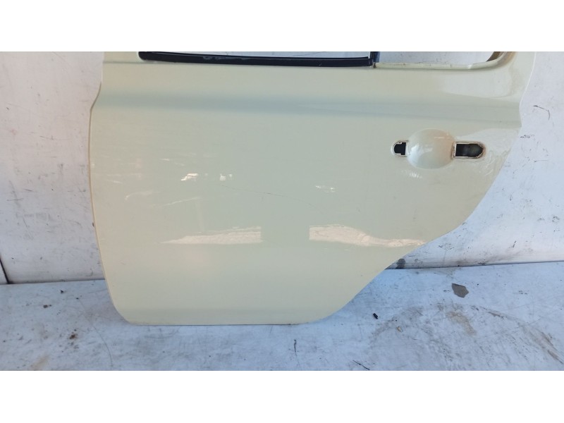 Recambio de puerta trasera izquierda para nissan micra iii (k12) 1.4 16v referencia OEM IAM 82153AX130  