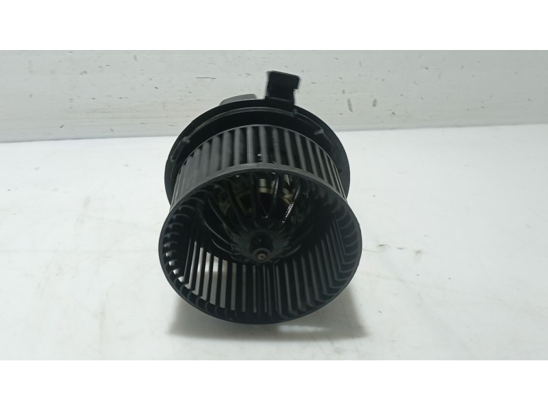 Recambio de ventilador calefaccion para nissan micra iii (k12) 1.4 16v referencia OEM IAM 272269U01A  