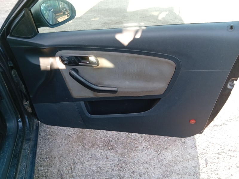 seat ibiza iii (6l1) del año 2003