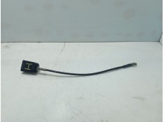 Recambio de anclaje cinturon delantero izquierdo para iveco daily ii caja/chasis 59-12 (13150204, 13150211, 13150231, 13150311, 