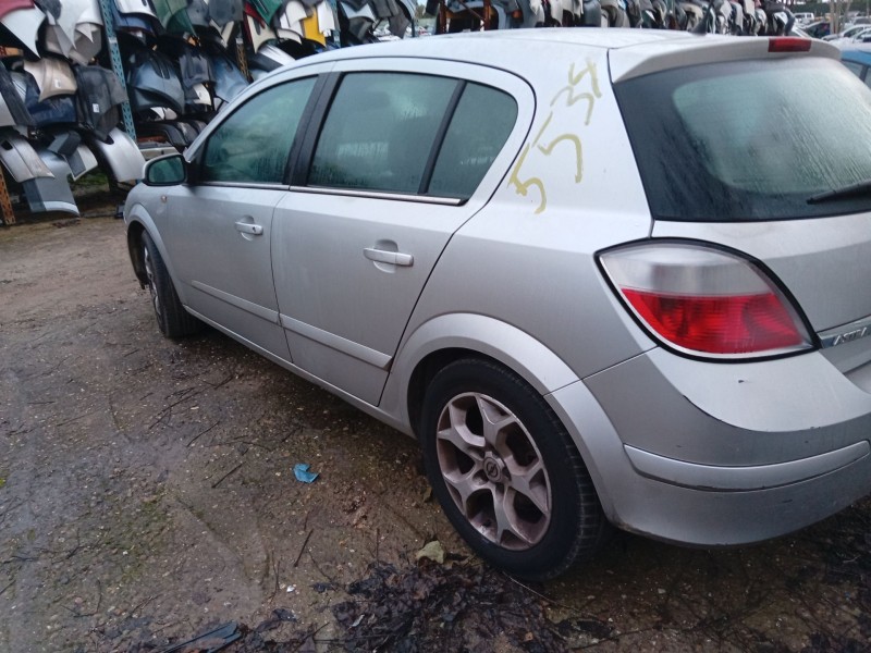 opel astra h (a04) del año 2007