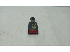 Recambio de anclaje cinturon trasero izquierdo para renault kangoo (kc0/1_) 1.2 (kc0a, kc0k, kc0f, kc01) referencia OEM IAM 8200 2