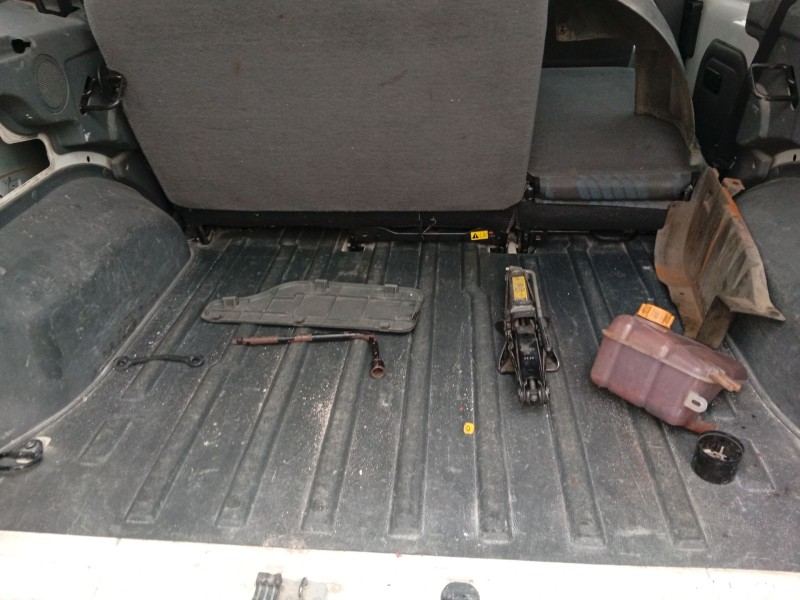 ford tourneo connect del año 2005