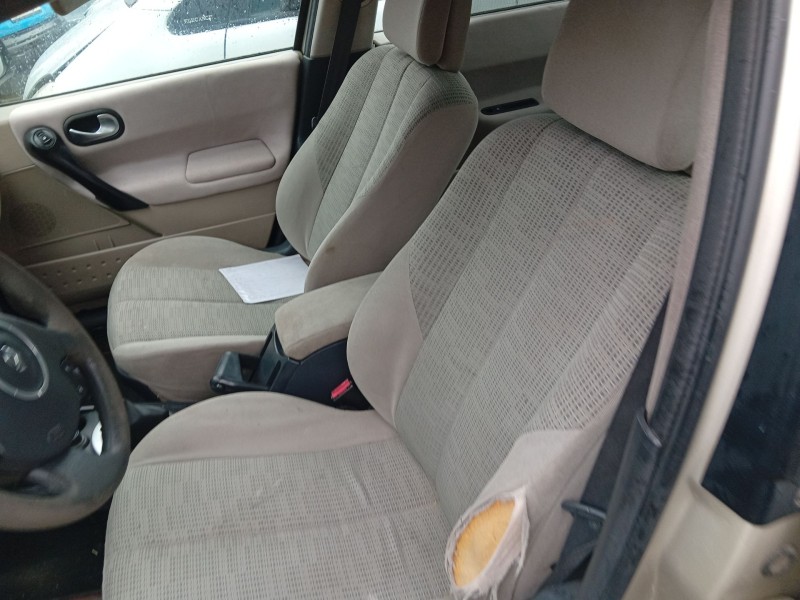 renault megane ii sedán (lm0/1_) del año 2006