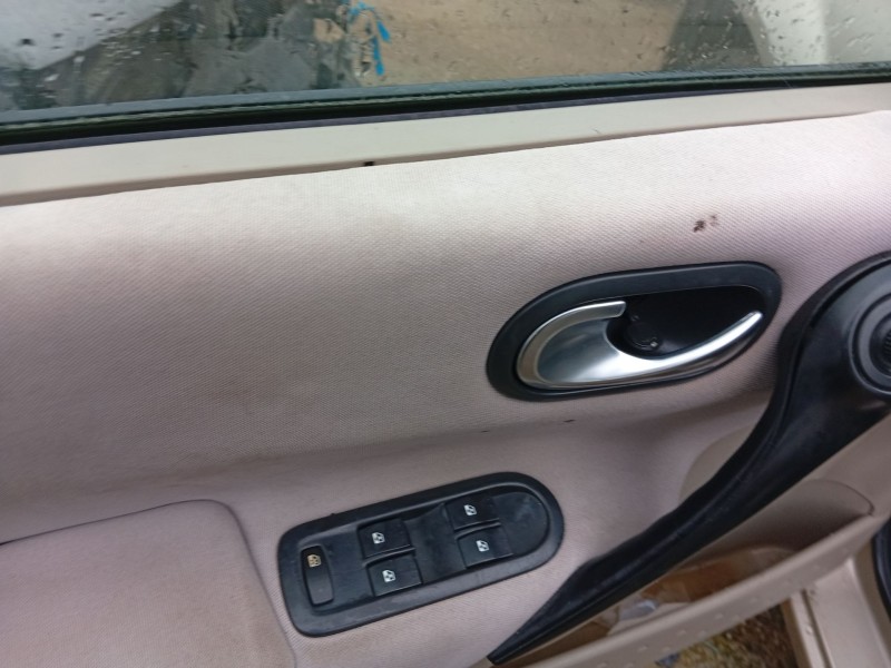 renault megane ii sedán (lm0/1_) del año 2006