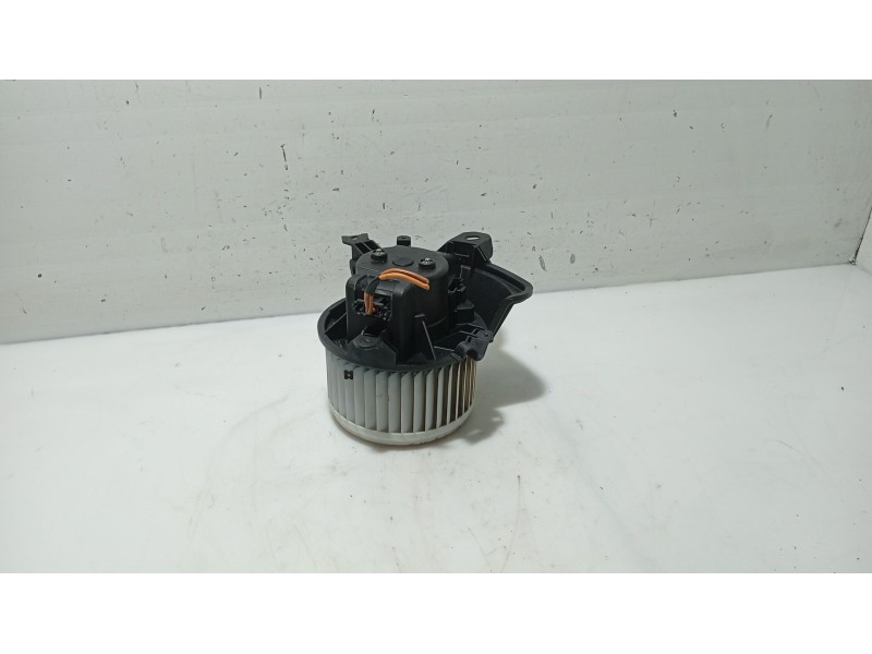Recambio de ventilador calefaccion para fiat linea (323_, 110_) 1.4 referencia OEM IAM 0000077366856  