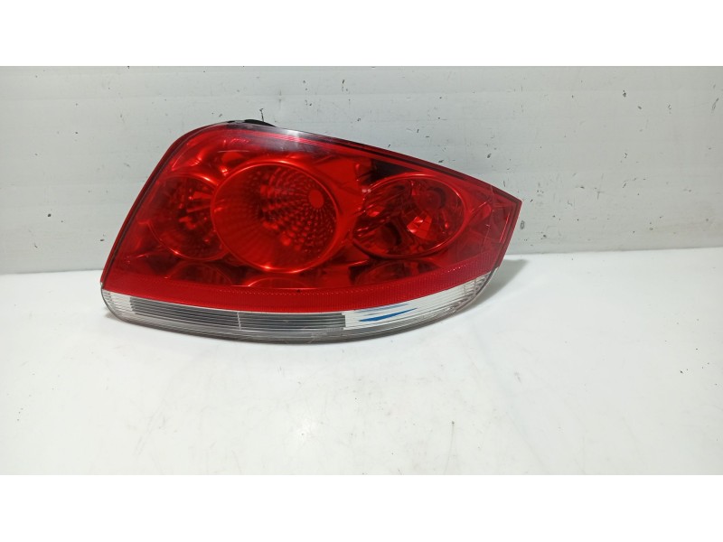 Recambio de piloto trasero derecho para fiat linea (323_, 110_) 1.4 referencia OEM IAM 0000051869227  