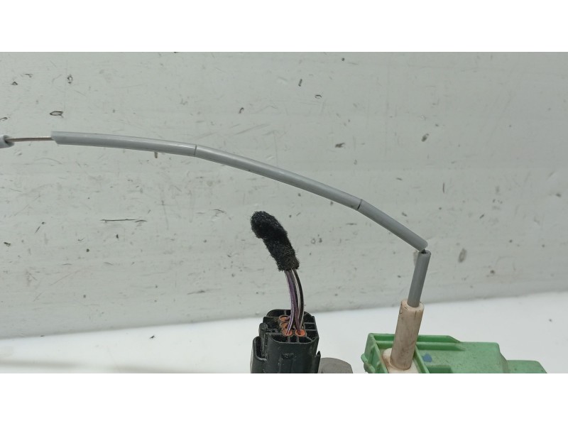 Recambio de cerradura puerta delantera izquierda para fiat linea (323_, 110_) 1.4 referencia OEM IAM 0000051935251  