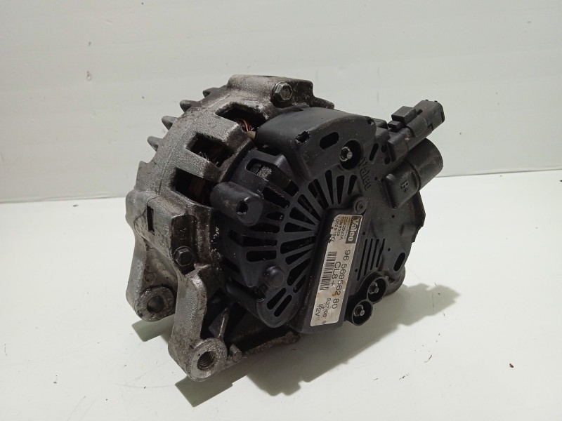 Recambio de alternador para peugeot 207 xs referencia OEM IAM 9656956280 TG9B025 2542923A