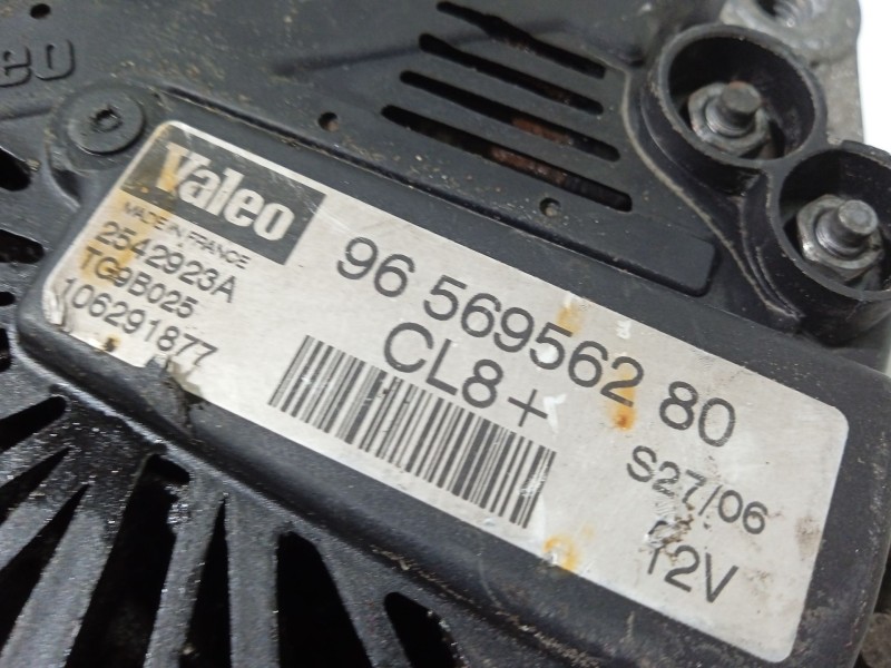 Recambio de alternador para peugeot 207 xs referencia OEM IAM 9656956280 TG9B025 2542923A