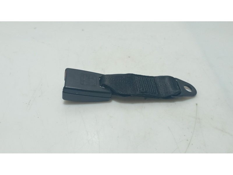 Recambio de anclaje cinturon trasero izquierdo para fiat linea (323_, 110_) 1.4 referencia OEM IAM   