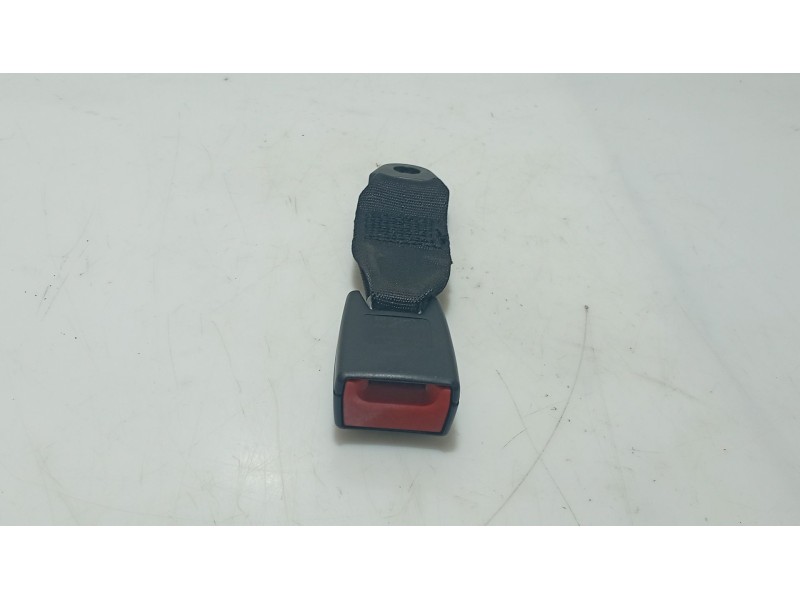Recambio de anclaje cinturon trasero izquierdo para fiat linea (323_, 110_) 1.4 referencia OEM IAM   