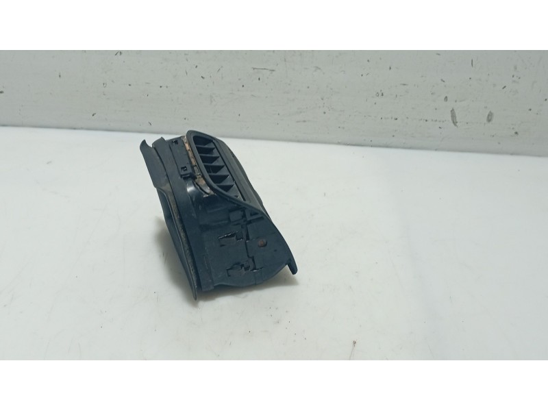 Recambio de aireador calefaccion para fiat linea (323_, 110_) 1.4 referencia OEM IAM   