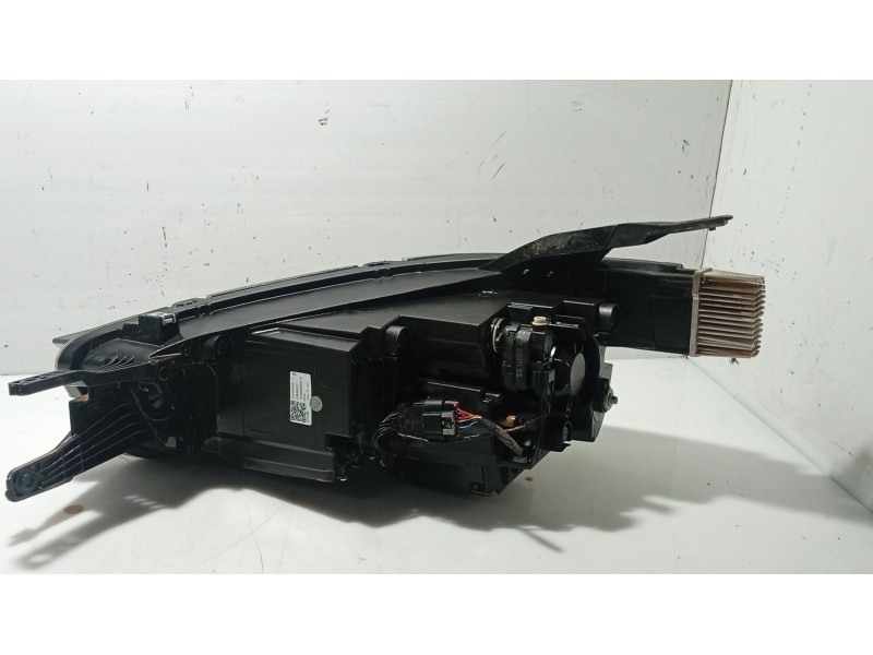 Recambio de faro derecho para mg zs suv (azs1) 1.5 vti referencia OEM IAM 10228980  