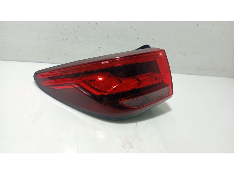 Recambio de piloto trasero izquierdo para mg zs suv (azs1) 1.5 vti referencia OEM IAM 10293791  