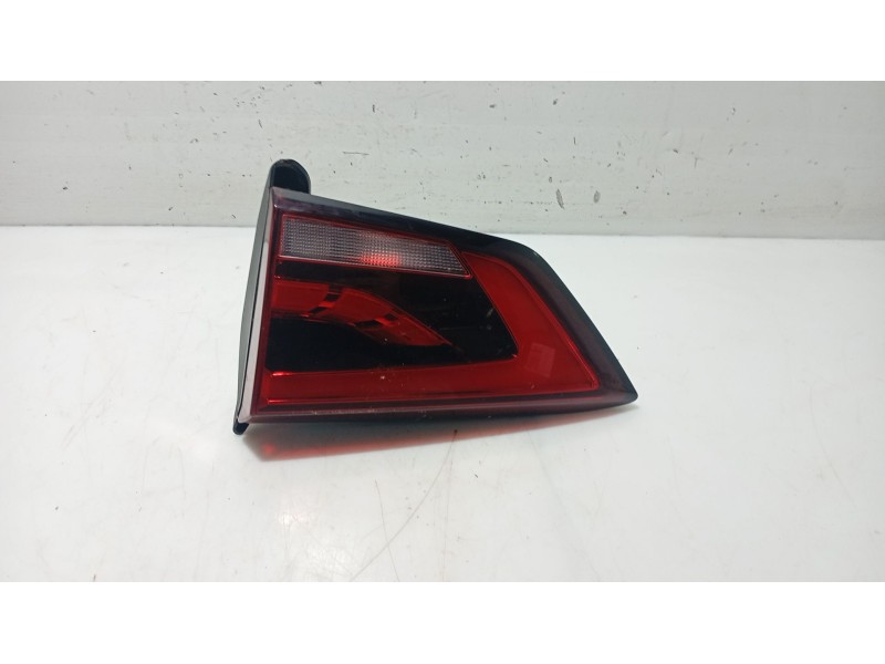 Recambio de piloto trasero derecho para mg zs suv (azs1) 1.5 vti referencia OEM IAM   