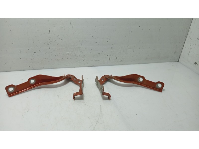 Recambio de bisagra capot para mg zs suv (azs1) 1.5 vti referencia OEM IAM 10457979SEPP  
