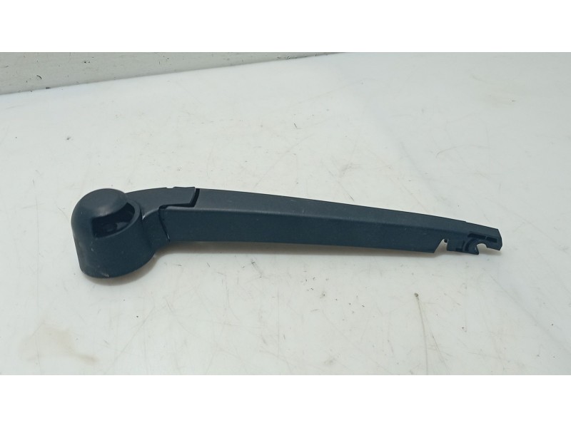 Recambio de brazo limpia trasero para mg zs suv (azs1) 1.5 vti referencia OEM IAM 10568621  