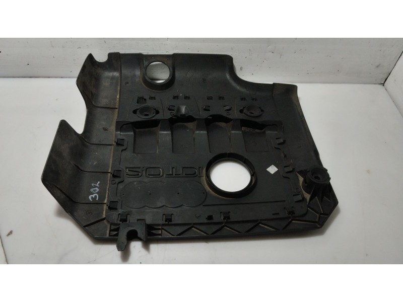 Recambio de tapa motor para audi a3 (8p) 2.0 tdi ambition referencia OEM IAM AU03G103925  